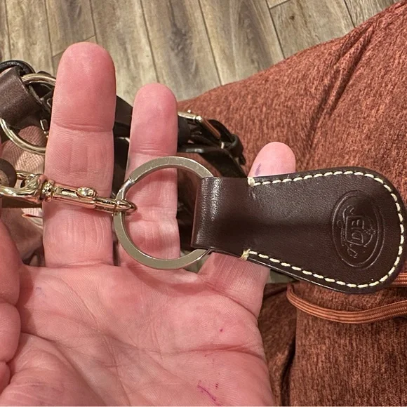 Dooney & Bourke Giraffe Print Shoulder Bag EUC no callouts - Picture 13 of 16